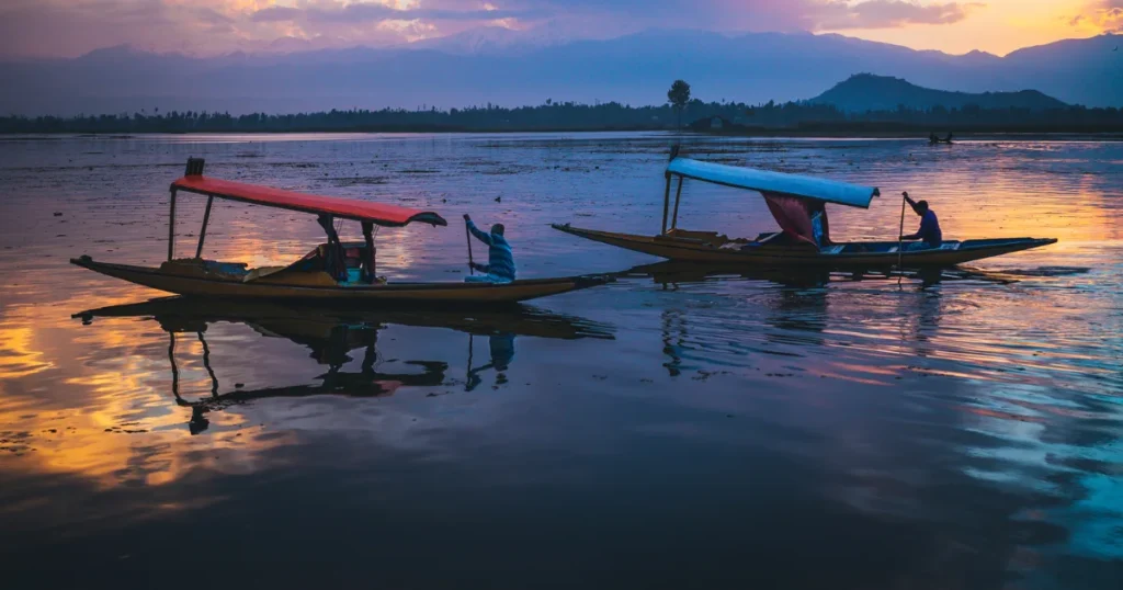 Dal Lake Boating Timings